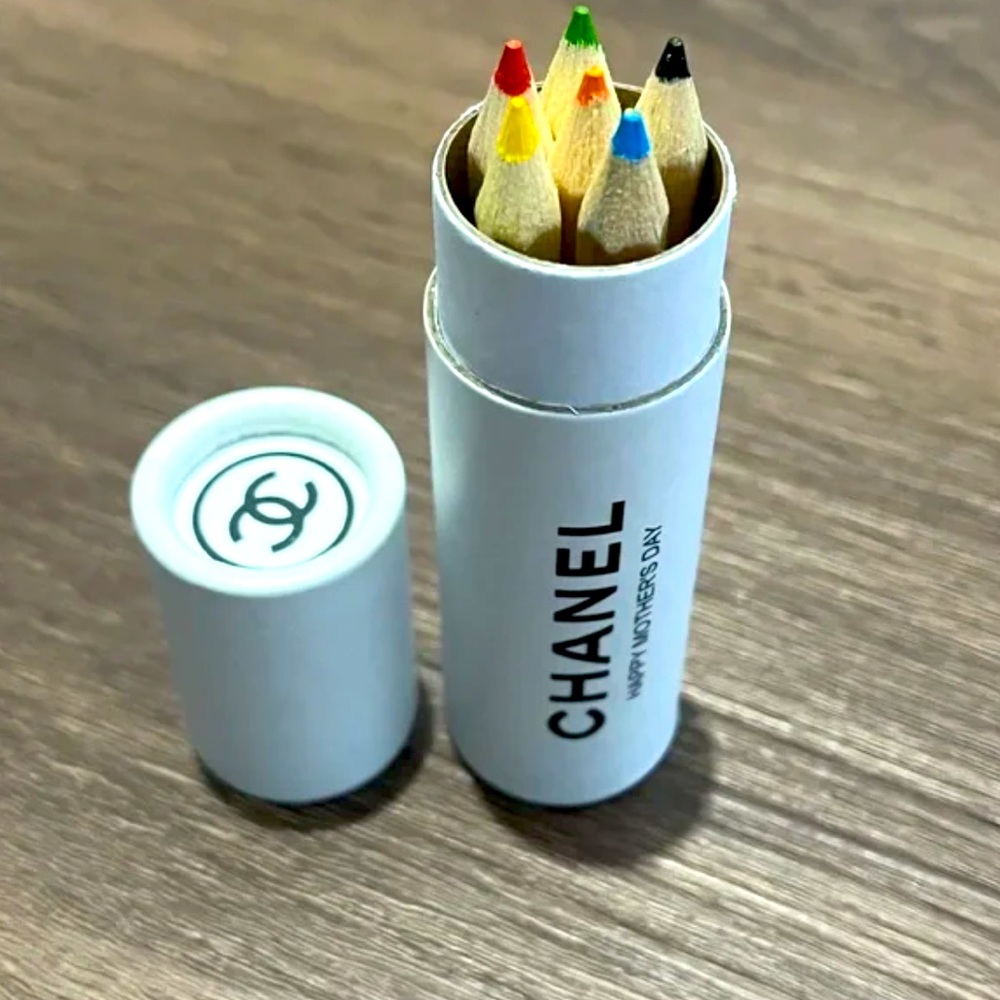CHANEL authentic color pencils